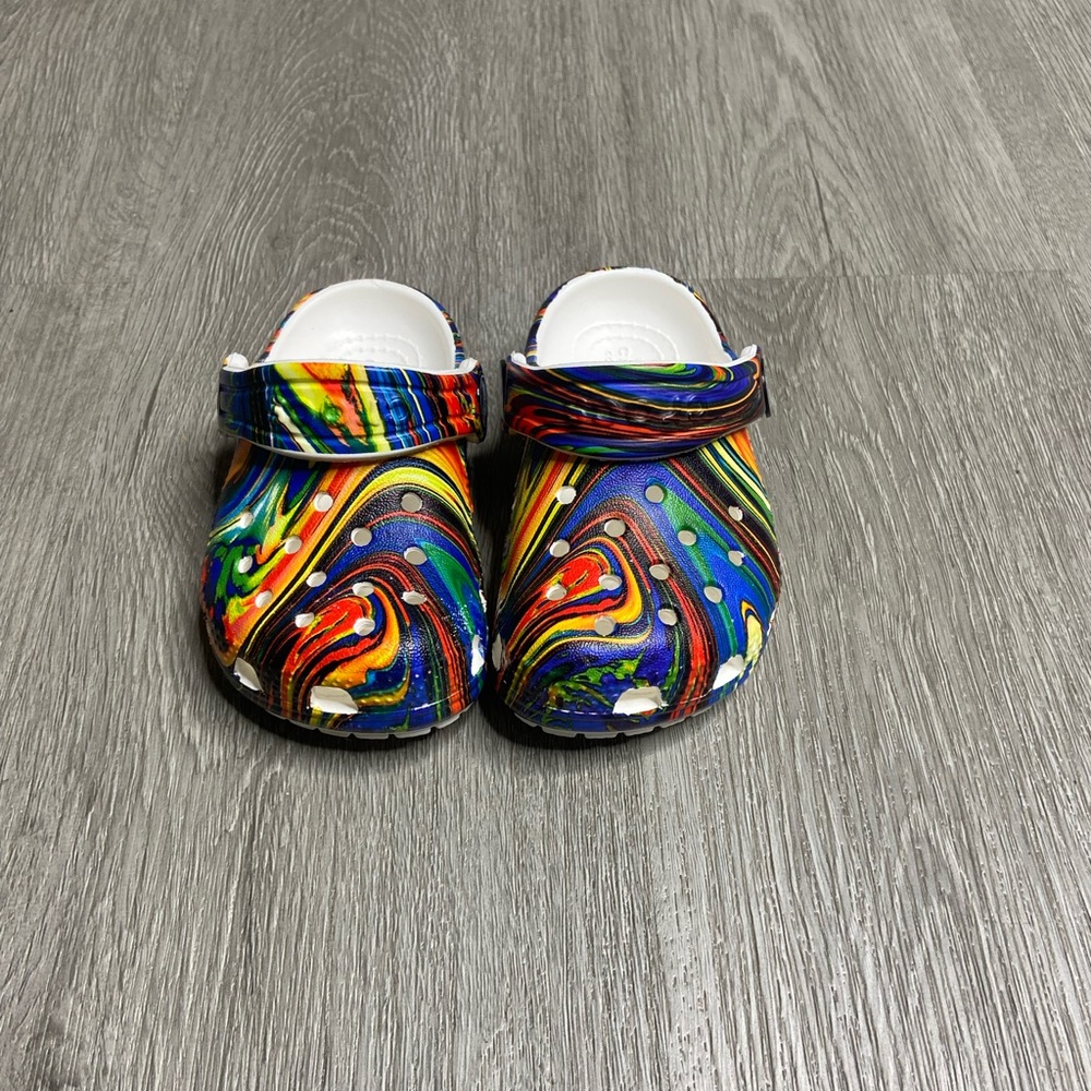 Comfort Crocs Swirl TD Shield Size 5c Multicolored Preowned